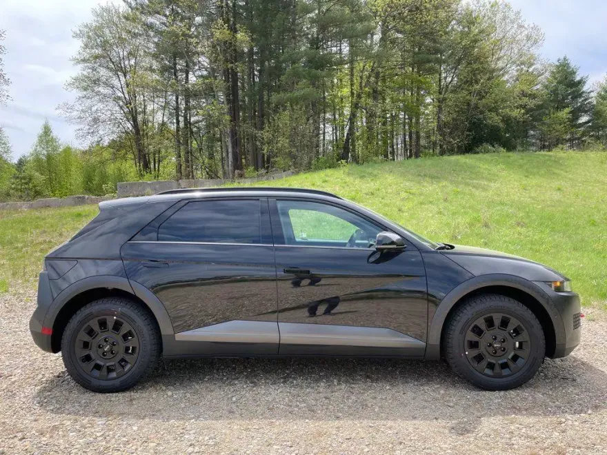2025 Hyundai Ioniq 5 photo 1