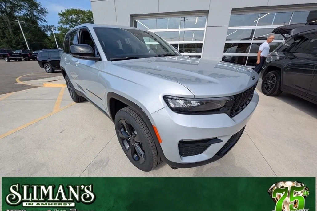 2025 Jeep Grand Cherokee Limited photo 1