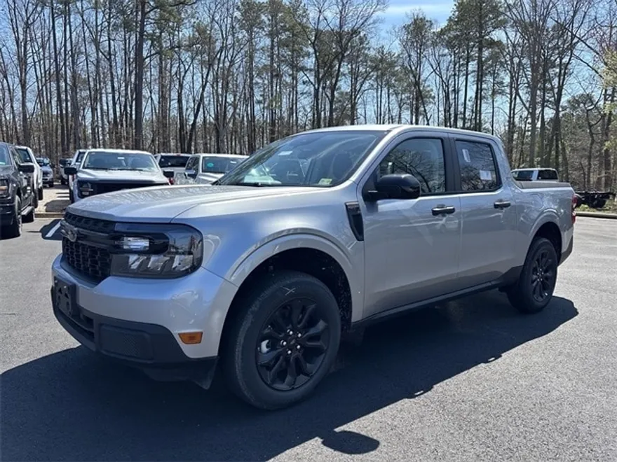 2024 Ford Maverick XLT photo 1