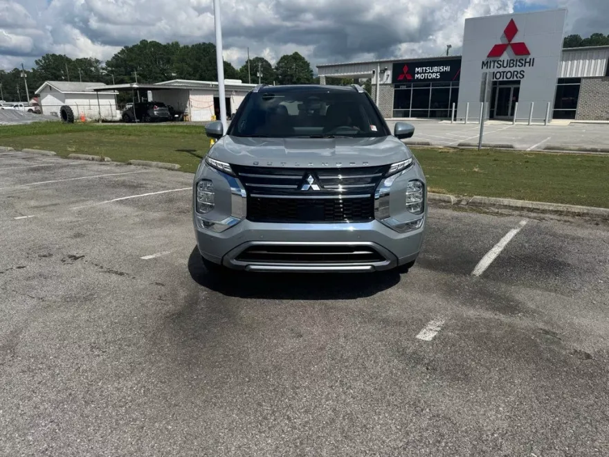 2025 Mitsubishi Outlander SEL 2.5 photo 1
