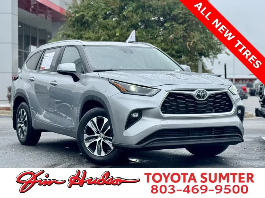 2024 Toyota Highlander XLE photo 1