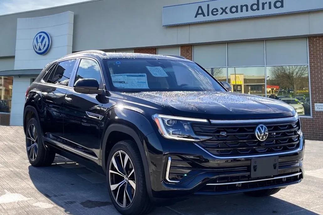 2025 Volkswagen Atlas Cross Sport SEL Premium R-Line photo 1