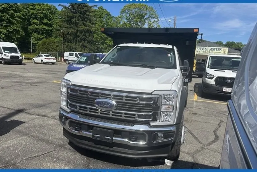 2024 Ford F-550 XL photo 1