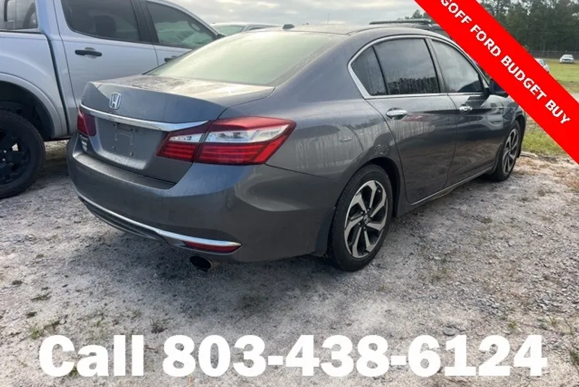 2017 Honda Accord EX photo 1