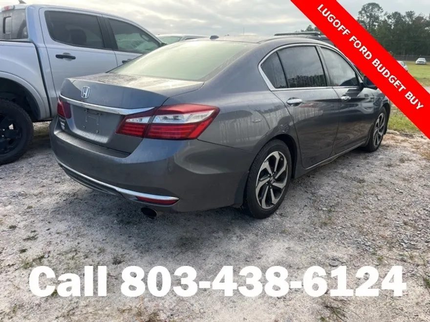 2017 Honda Accord EX photo 1