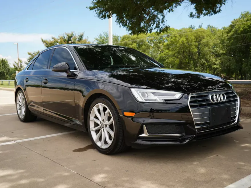 2019 Audi A4 Premium Plus photo 1