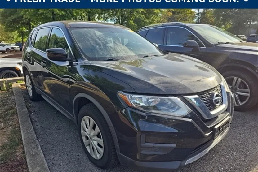 2017 Nissan Rogue S photo 1