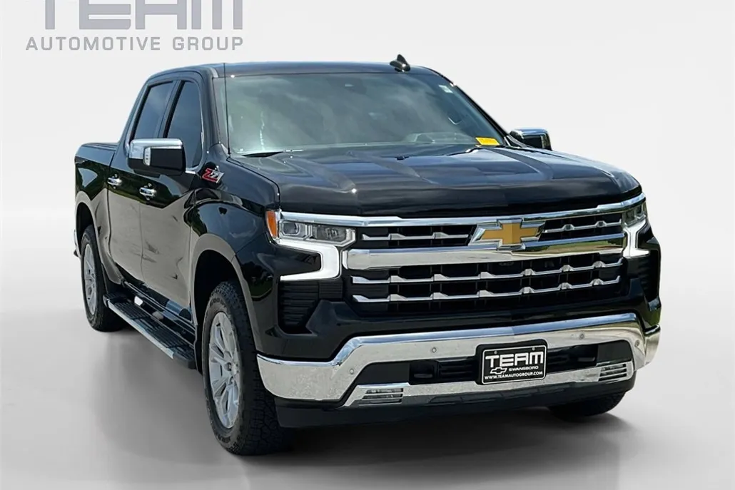 2025 Chevrolet Silverado 1500 LTZ photo 1