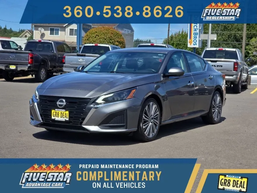 2023 Nissan Altima 2.5 SL photo 1