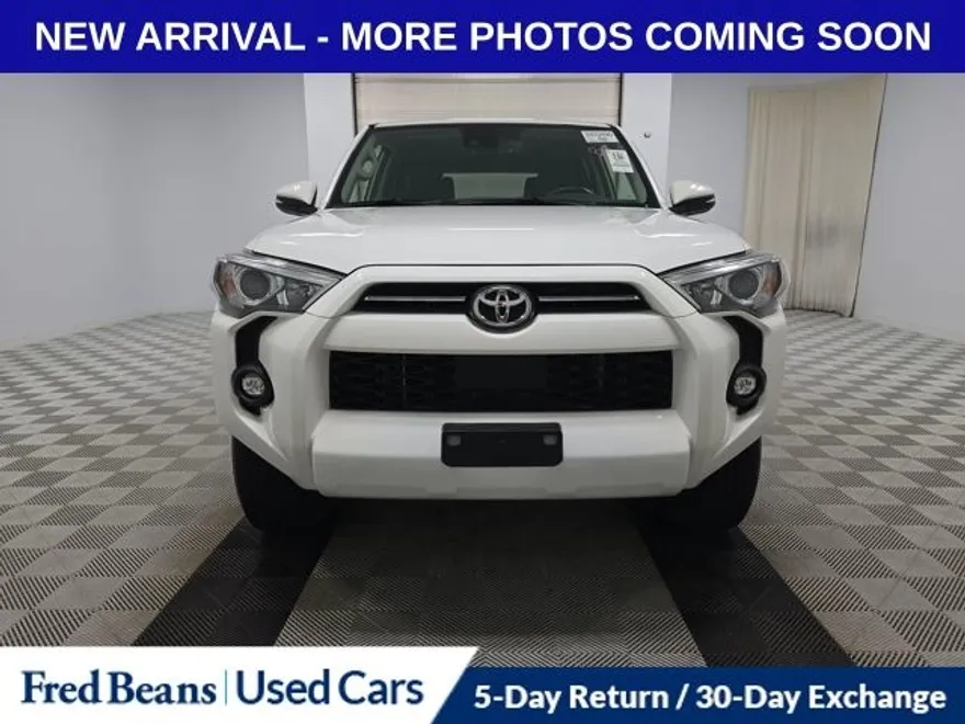 2024 Toyota 4Runner SR5 Premium photo 1