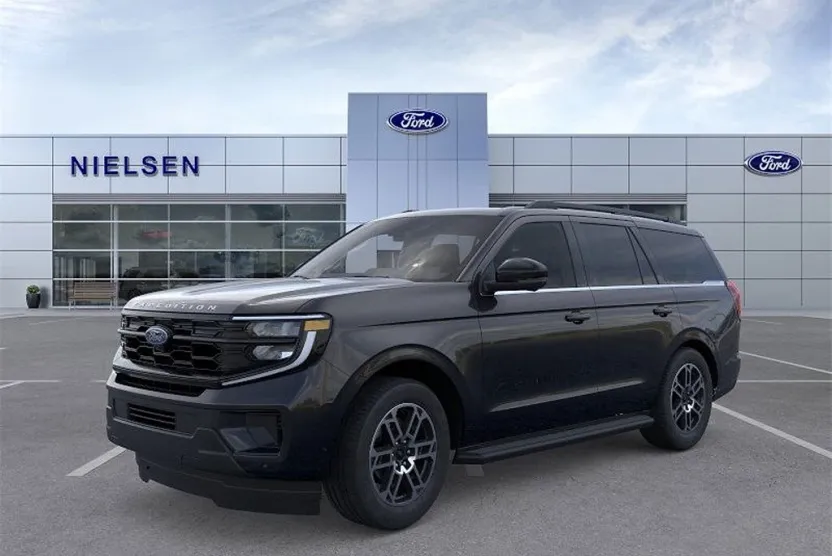 2025 Ford Expedition photo 1