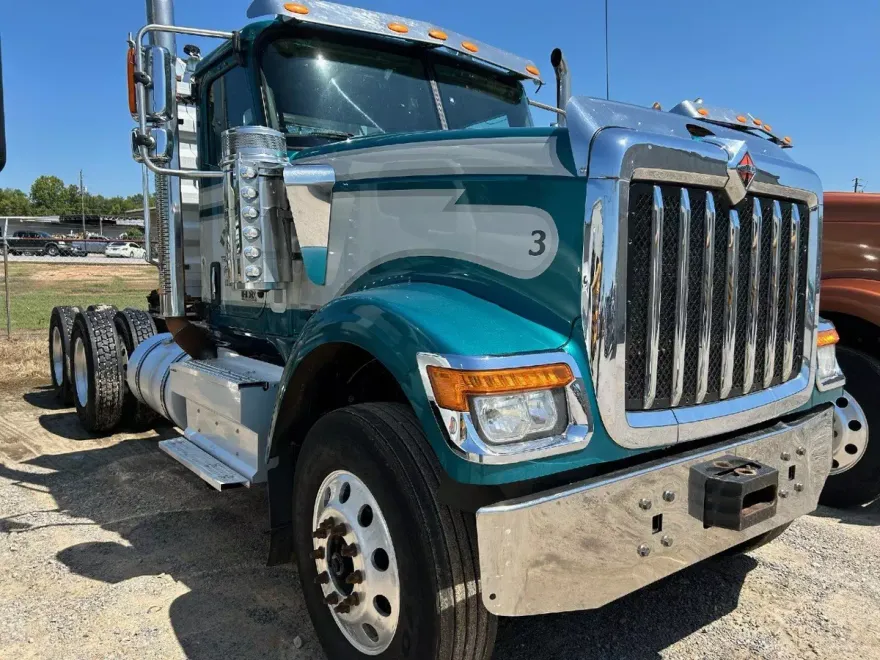 2022 International HX520 HX photo 1