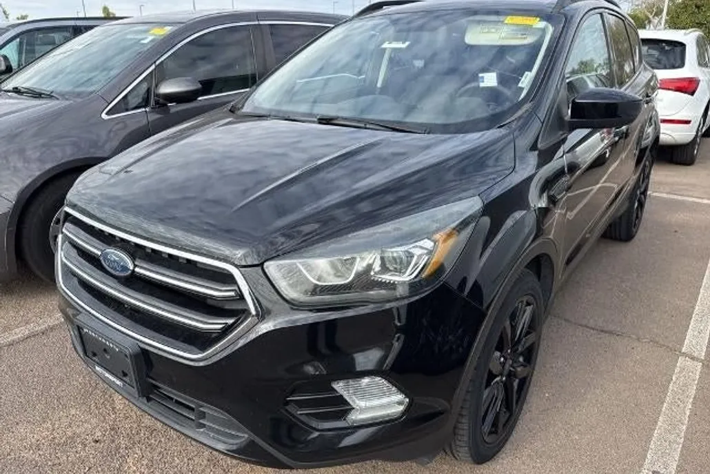 2017 Ford Escape SE photo 1