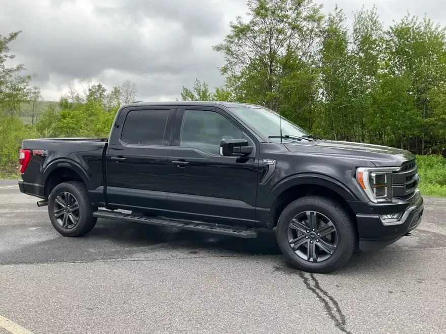 2023 Ford F-150 Lariat photo 1