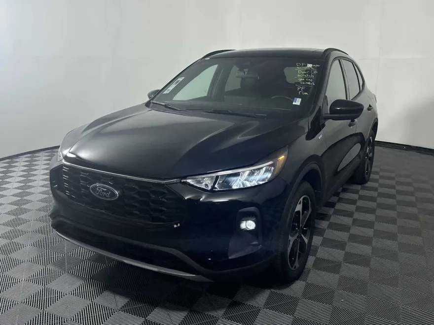 2025 Ford Escape ST-Line Select photo 1