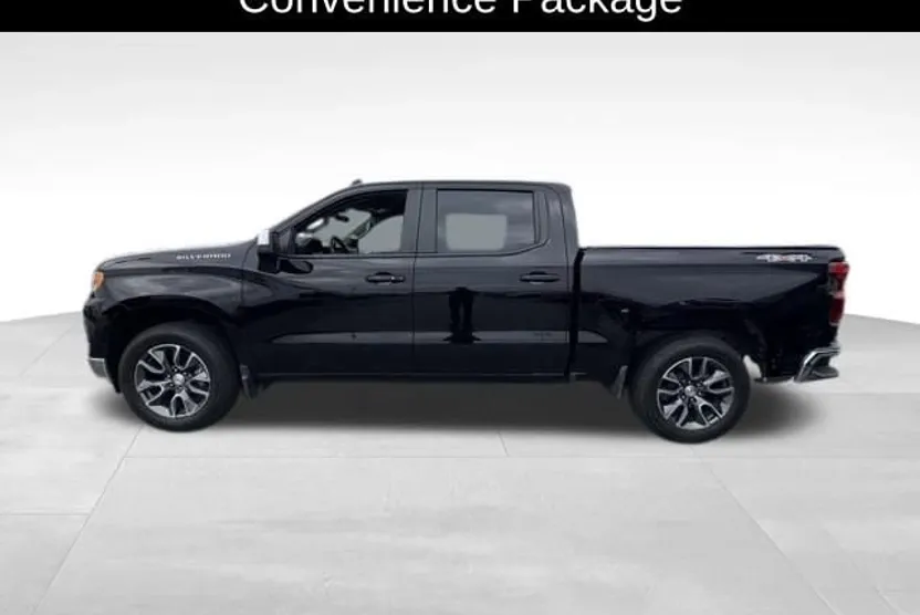 2023 Chevrolet Silverado 1500 LT photo 1