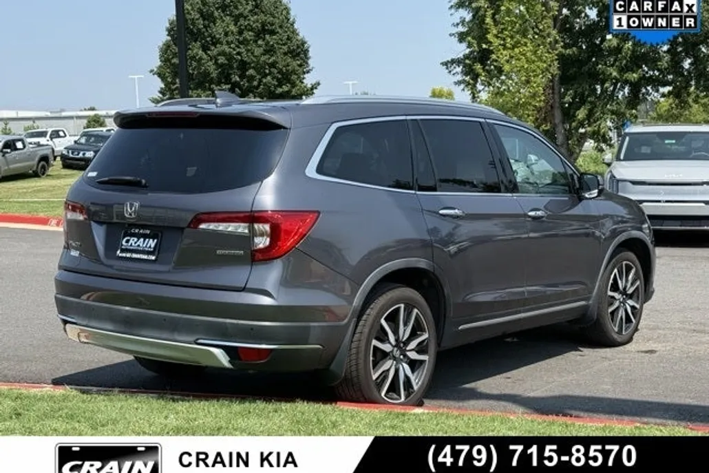 2019 Honda Pilot Touring photo 1
