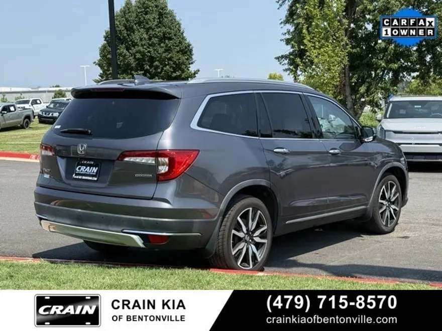 2019 Honda Pilot Touring photo 1