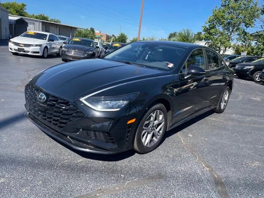 2020 Hyundai Sonata SEL photo 1