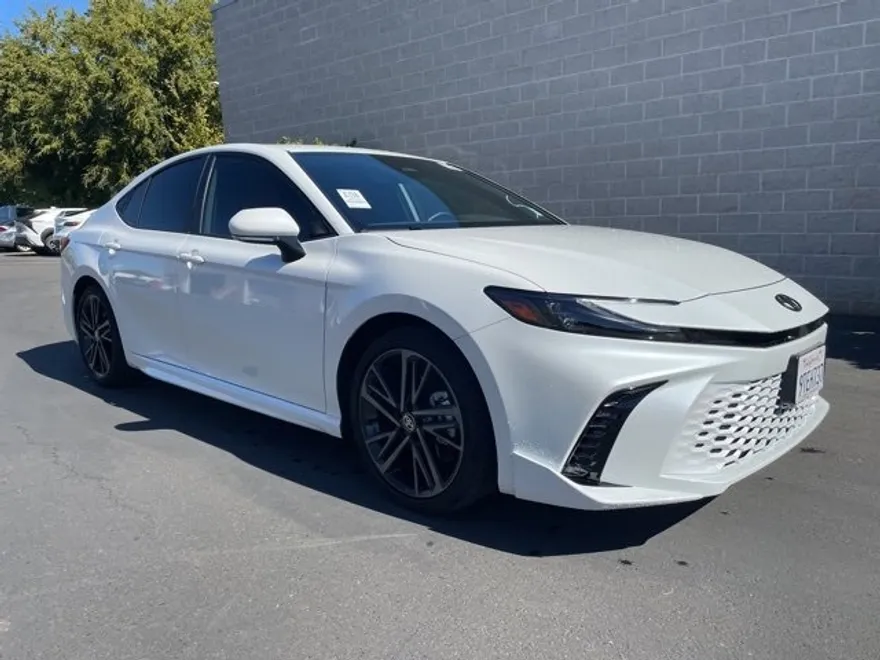 2025 Toyota Camry XSE photo 1