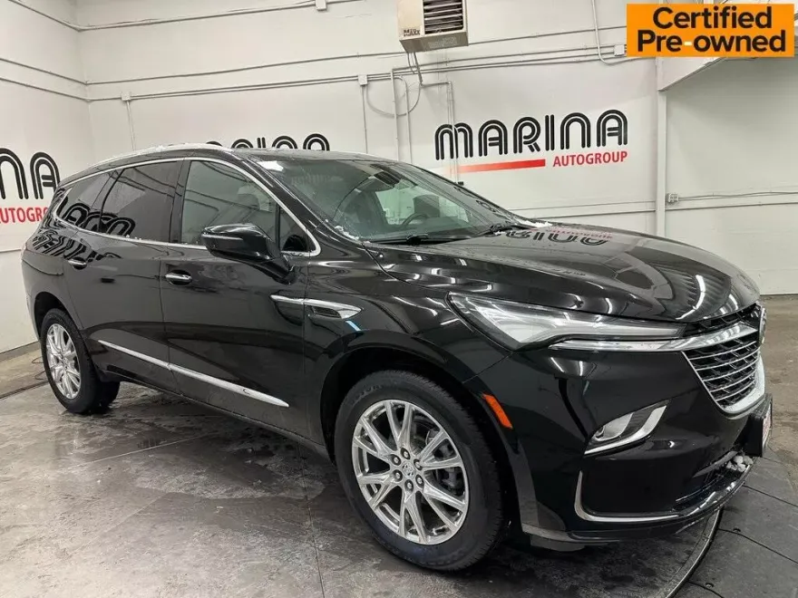 2023 Buick Enclave Essence photo 1