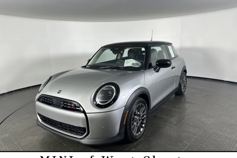 2025 Mini Cooper 2 Door Signature photo 1