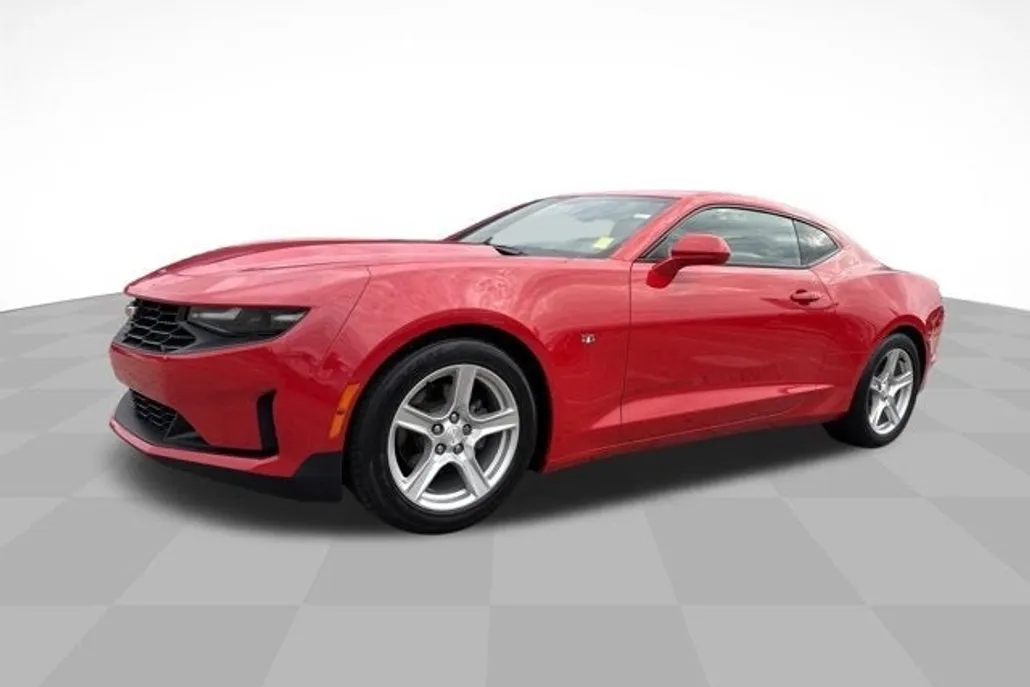 2021 Chevrolet Camaro 1LS photo 1