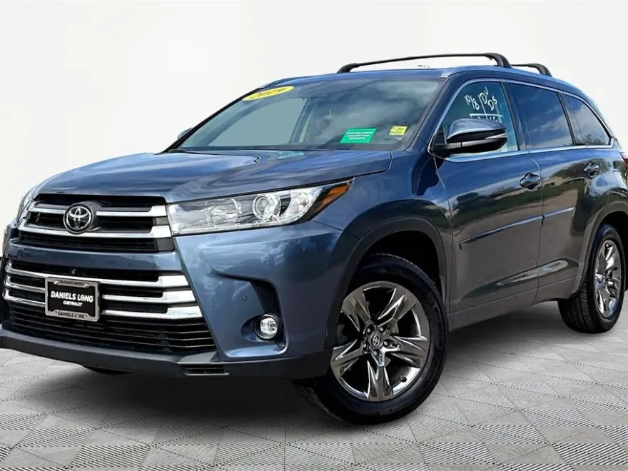 2019 Toyota Highlander Limited photo 1