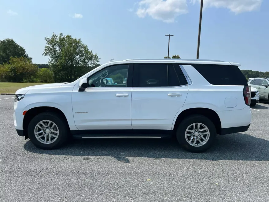 2023 Chevrolet Tahoe LT photo 1