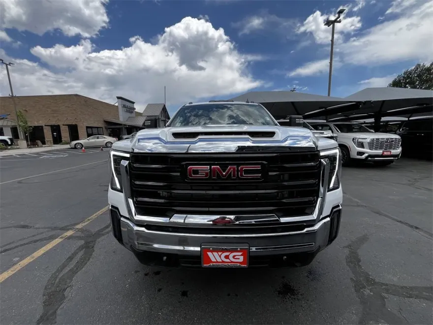 2025 Gmc Sierra 3500 HD Pro photo 1