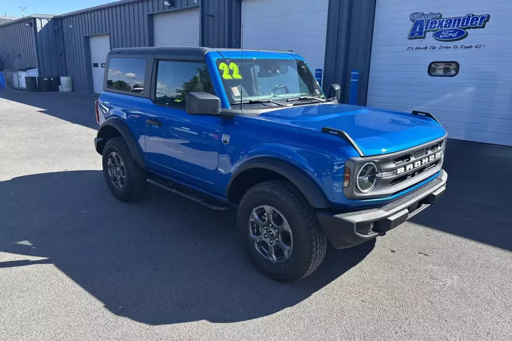 2022 Ford Bronco Outer Banks photo 1