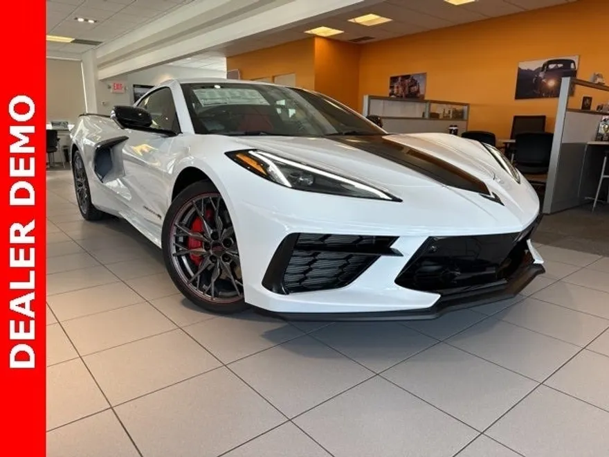 2024 Chevrolet Corvette Stingray 2LT photo 1