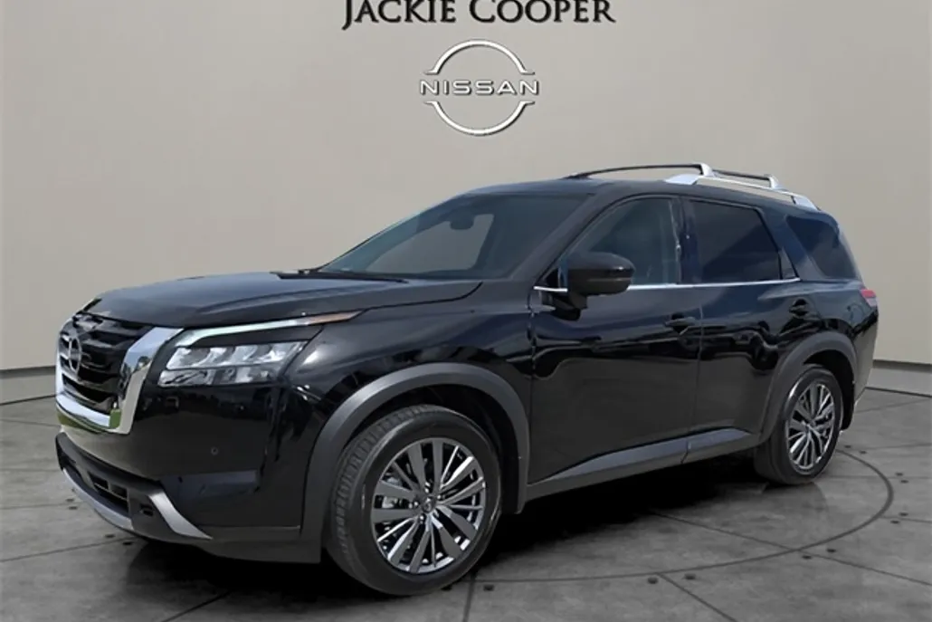 2025 Nissan Pathfinder SL photo 1