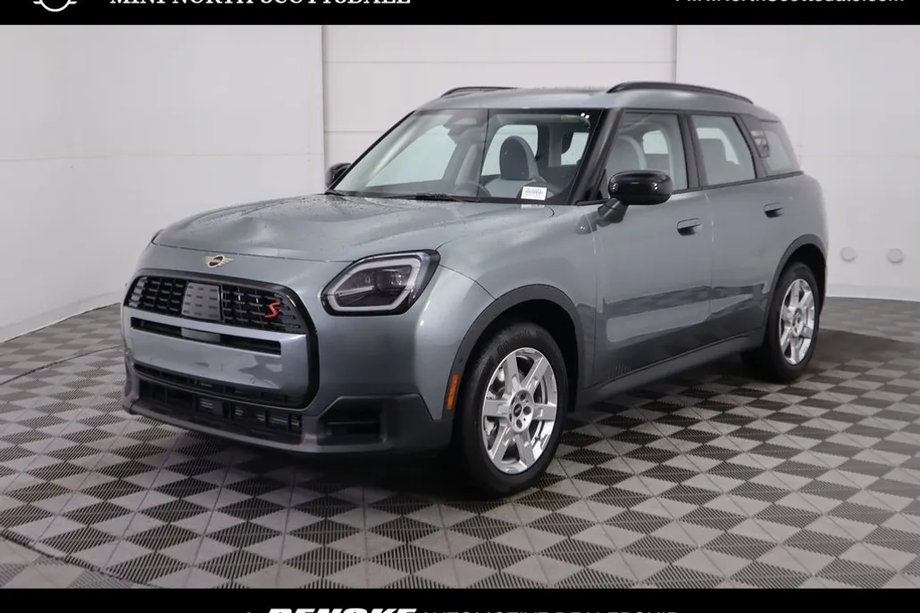 2025 Mini Countryman S photo 1
