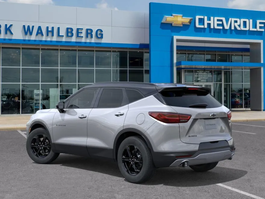 2025 Chevrolet Blazer 2LT photo 1