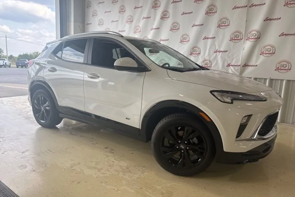 2026 Buick Encore GX Sport Touring photo 1