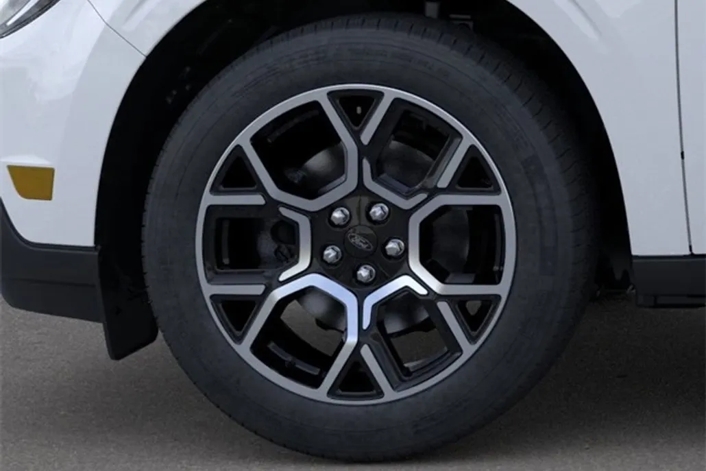 2025 Ford Maverick Lariat photo 1