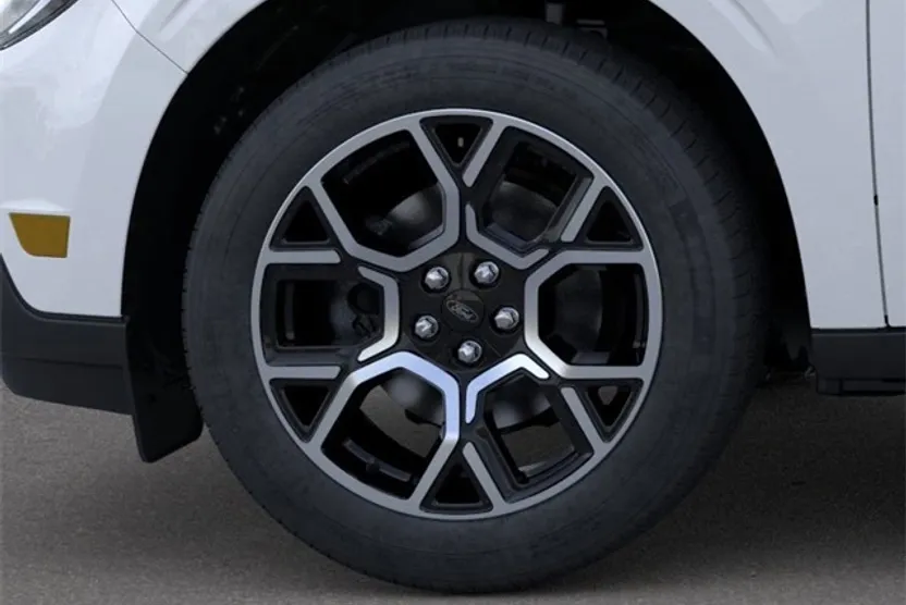 2025 Ford Maverick Lariat photo 1