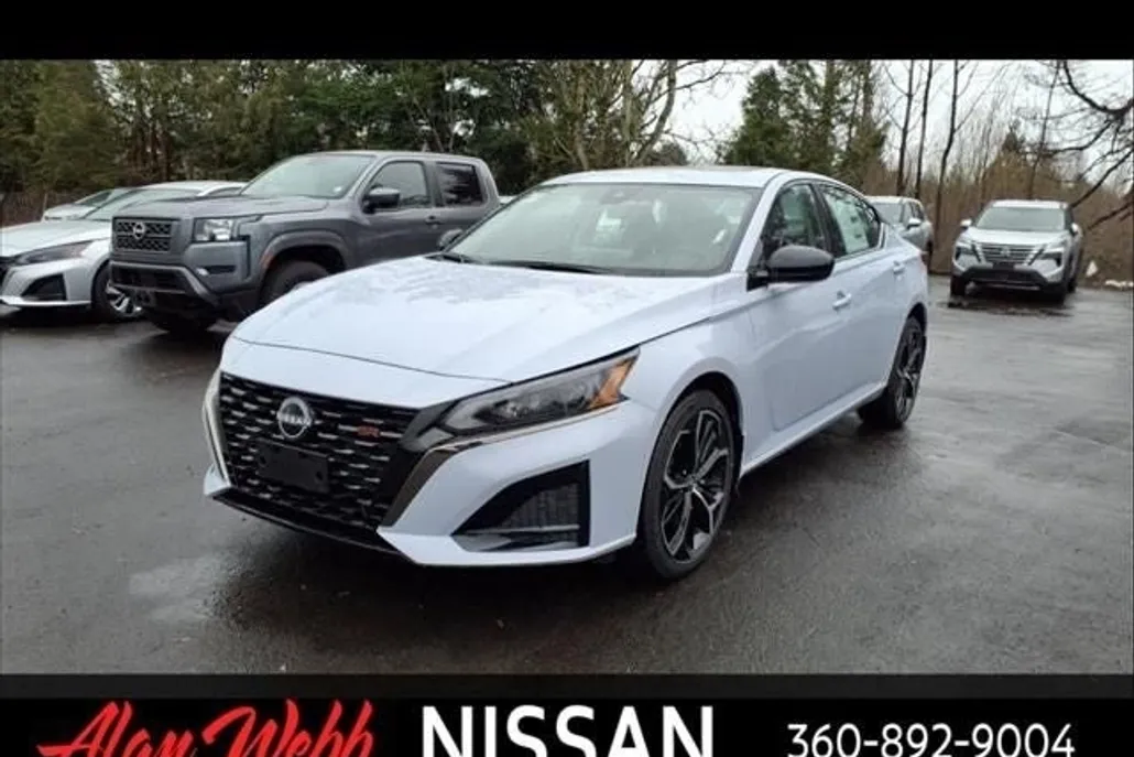 2025 Nissan Altima 2.5 SR photo 1