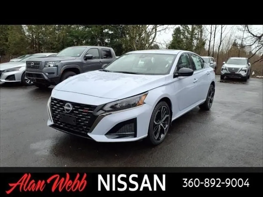 2025 Nissan Altima 2.5 SR photo 1