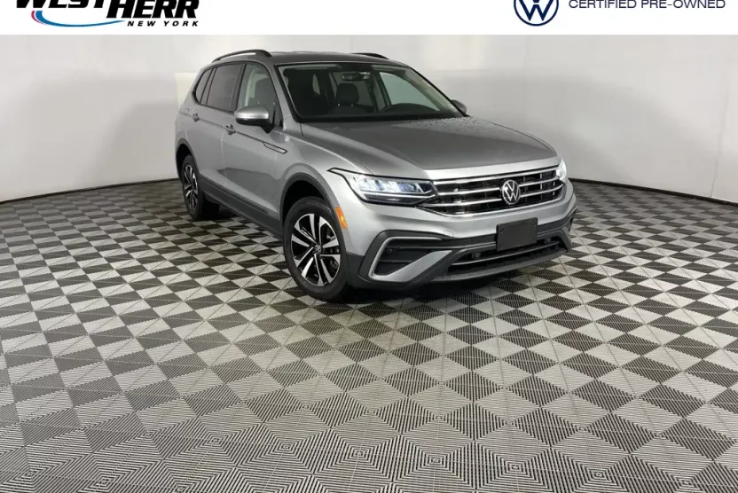2023 Volkswagen Tiguan S photo 1