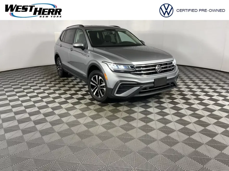 2023 Volkswagen Tiguan S photo 1