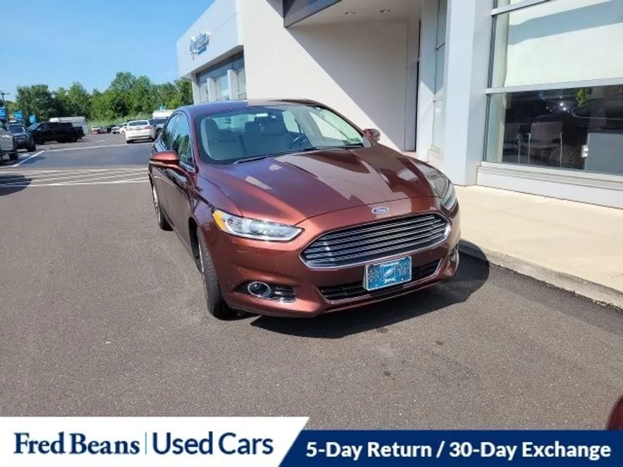 2015 Ford Fusion Titanium photo 1