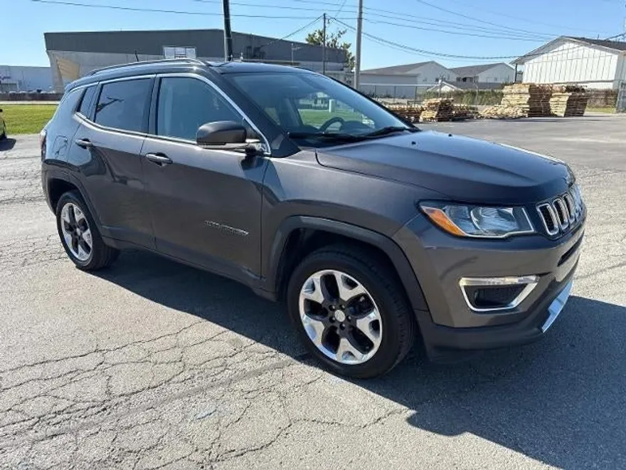 2018 Jeep Compass Limited photo 1