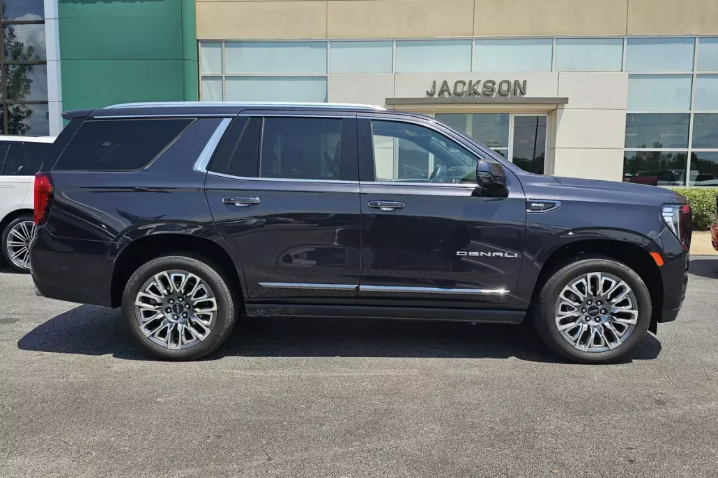 2023 Gmc Yukon Denali Ultimate photo 1