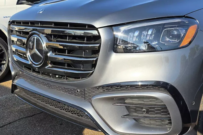 2026 Mercedes Benz GLS 580 4MATIC photo 1