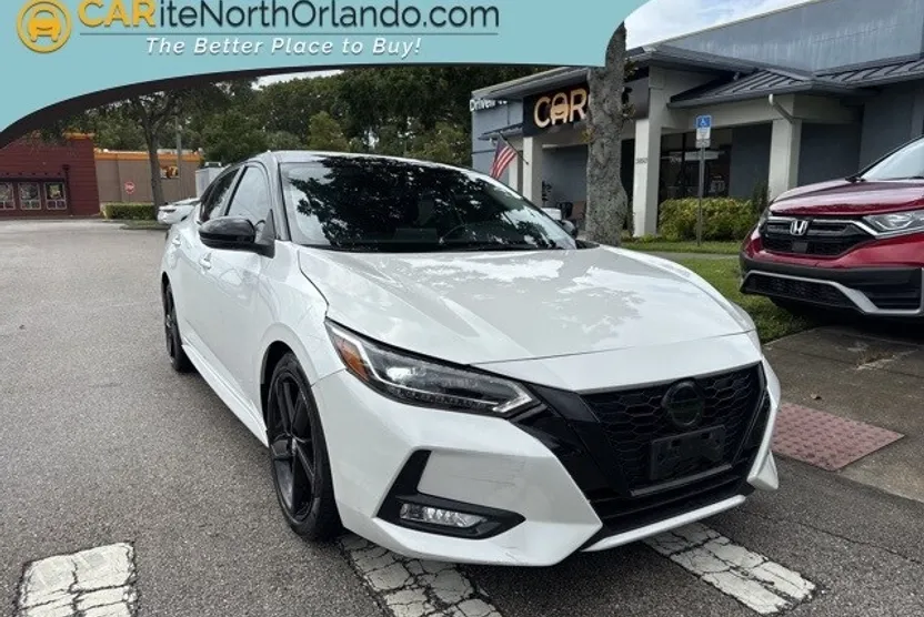2023 Nissan Sentra SR photo 1