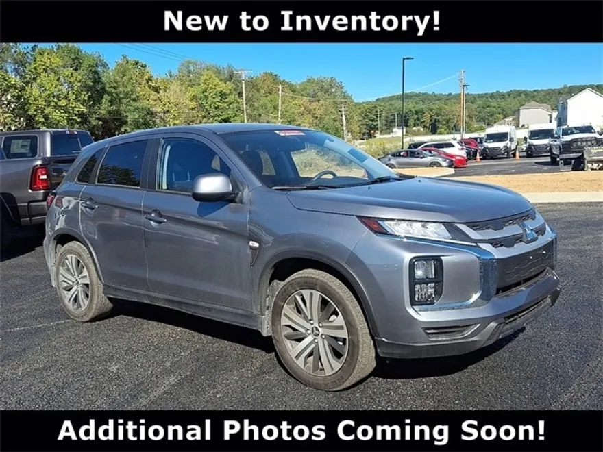 2024 Mitsubishi Outlander Sport ES photo 1