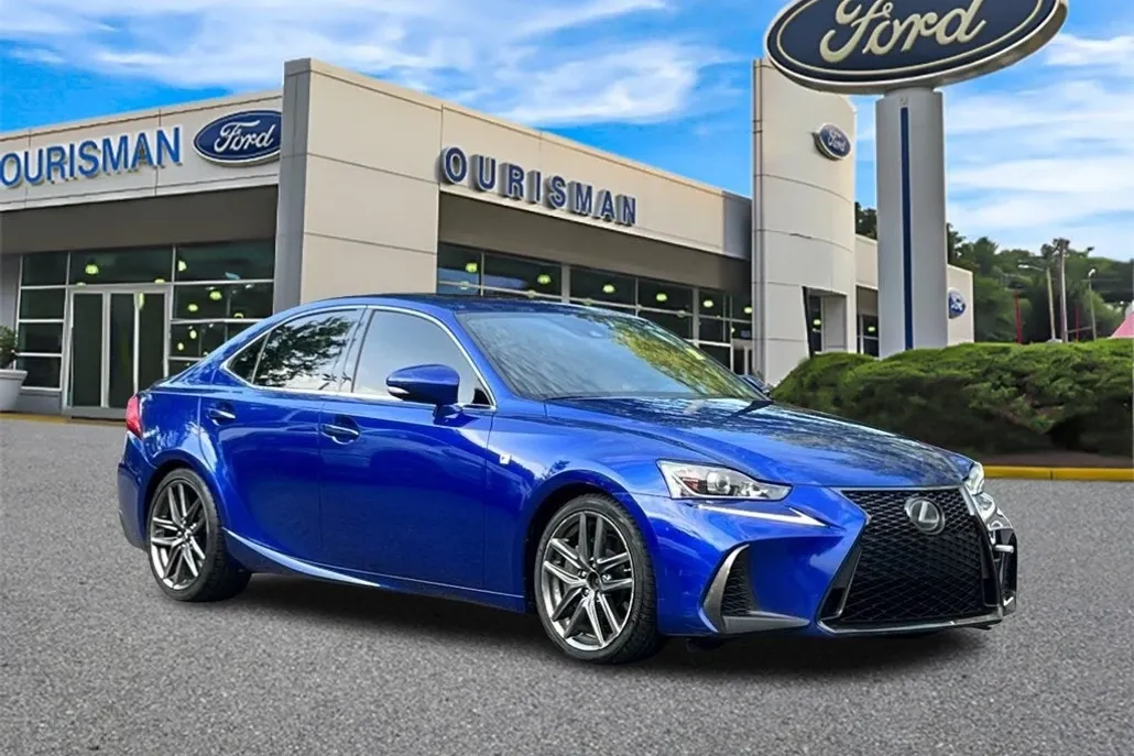2017 Lexus IS 300 F SPORT photo 1