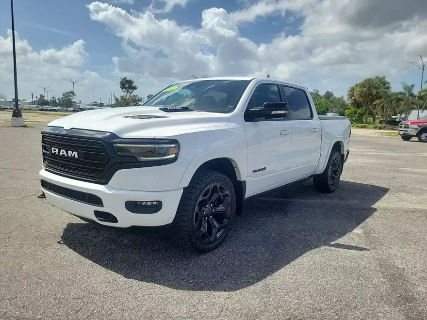 2022 Ram 1500 Limited photo 1
